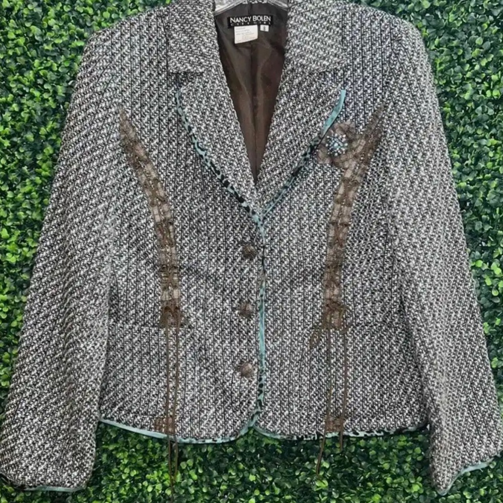 Vintage Nancy Bolen City Girl knitted blazer with removable brooch, silk trim